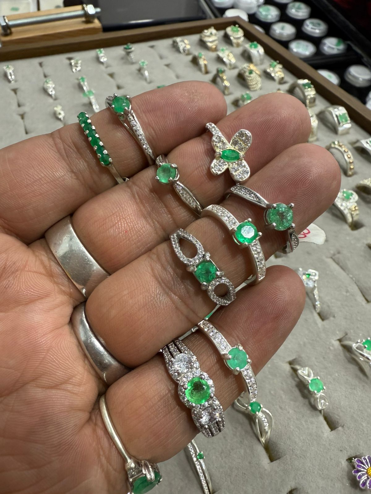 Anillos de Plata 925 con Esmeralda Natural Colombiana